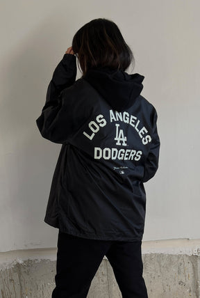 Los Angeles Dodgers Essential Coach Jacket - Black