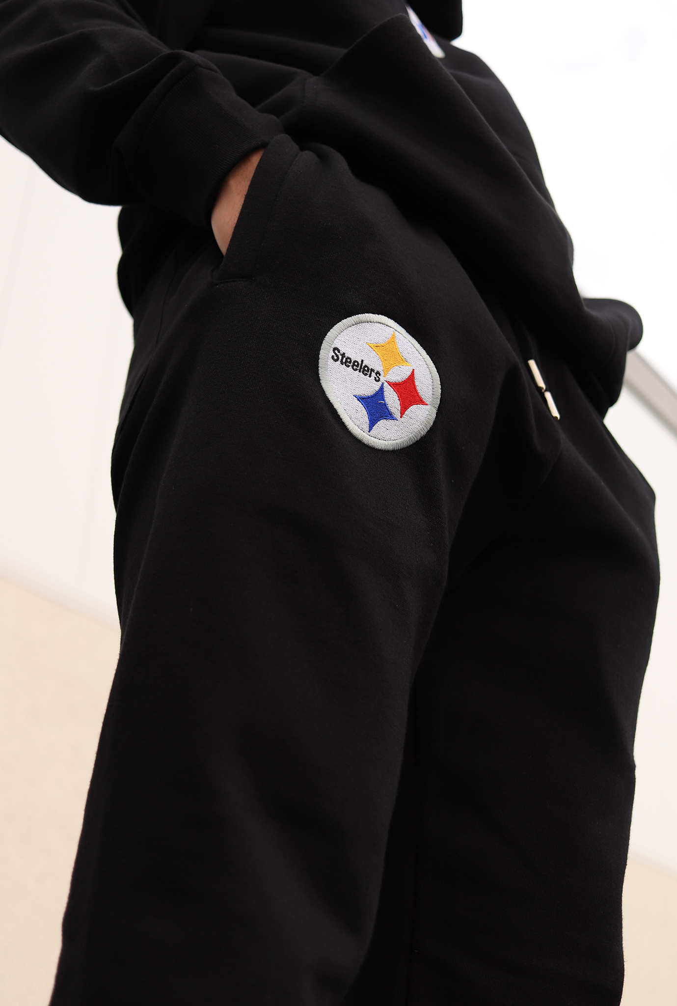 Pantalon de jogging épais avec logo Pittsburgh Steelers - Noir