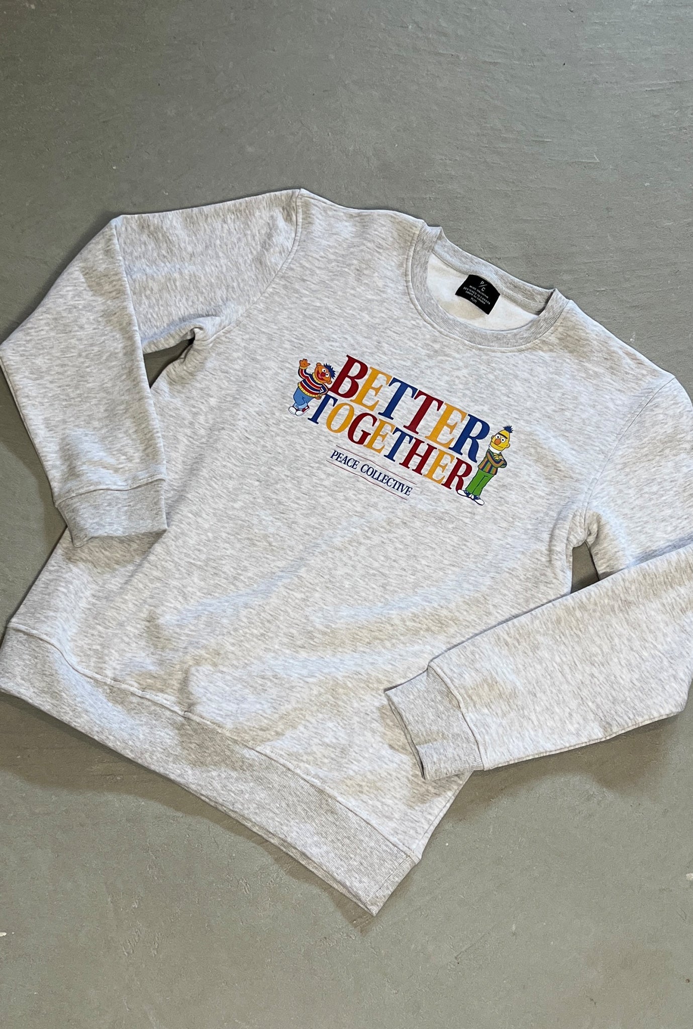 Bert and Ernie Better Together Vintage Crewneck - Cendre