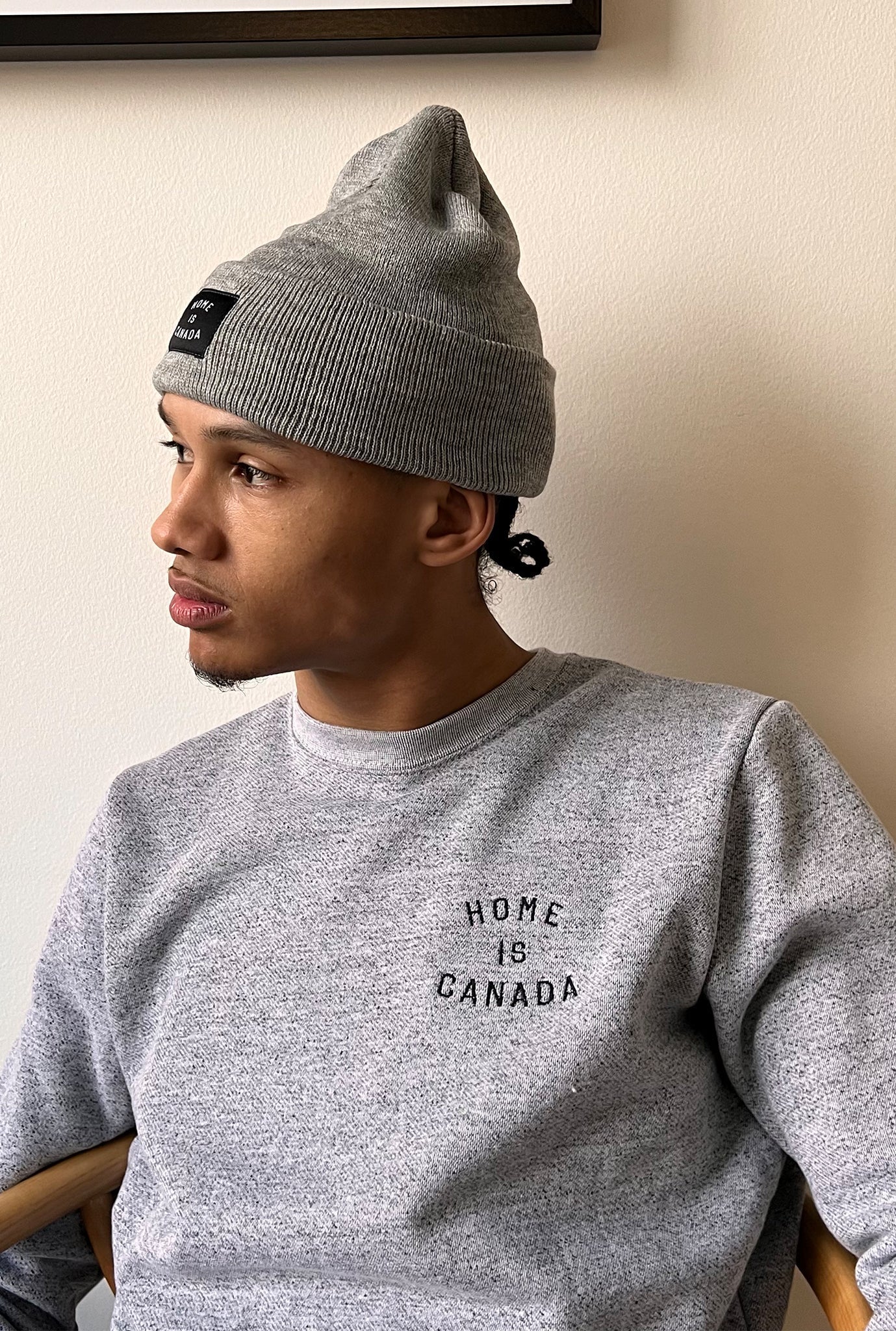 Tuque Home is Canada - Gris
