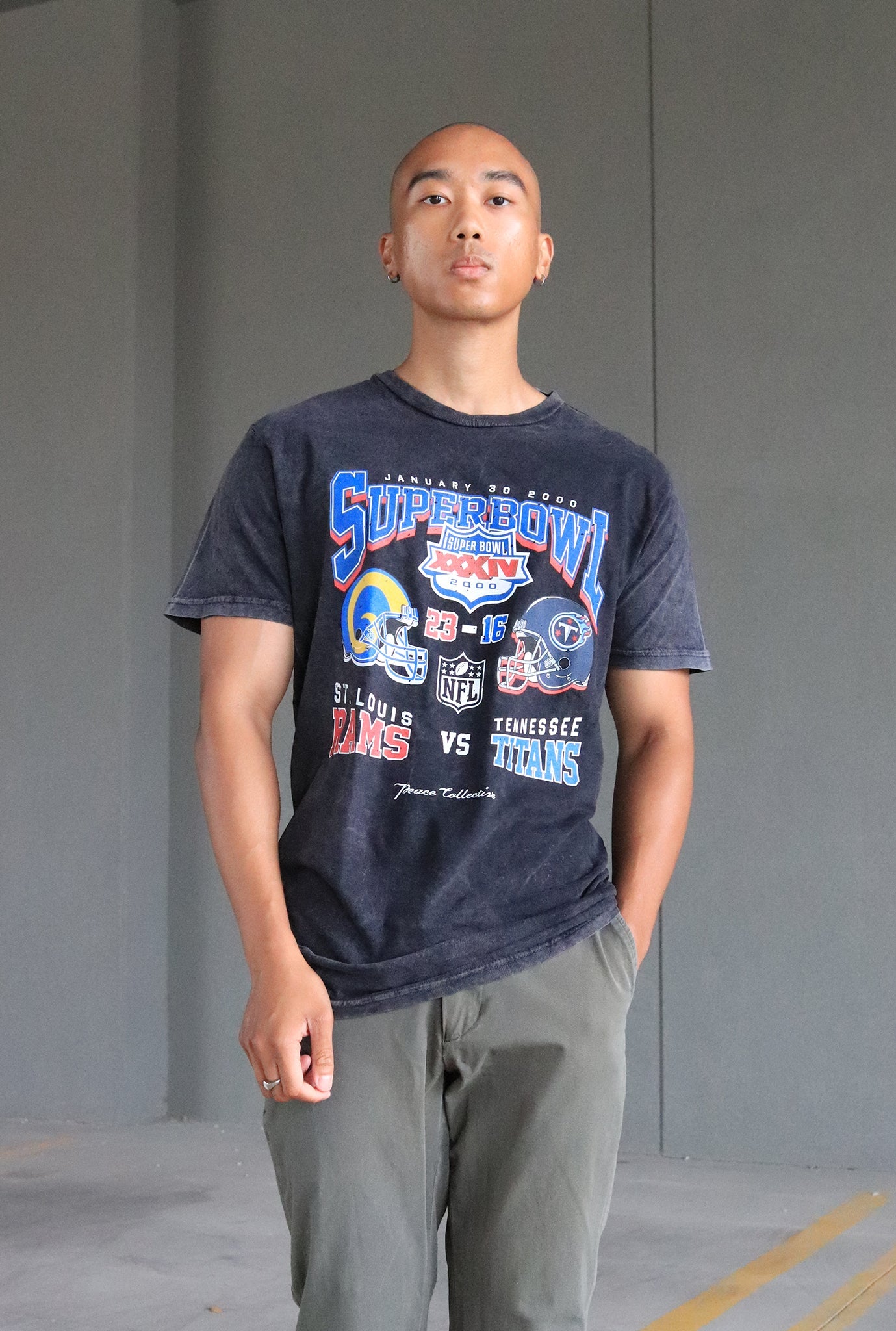 Super Bowl XXXIV: St. Louis Rams vs. Tennessee Titans Stonewashed T-Shirt - Black